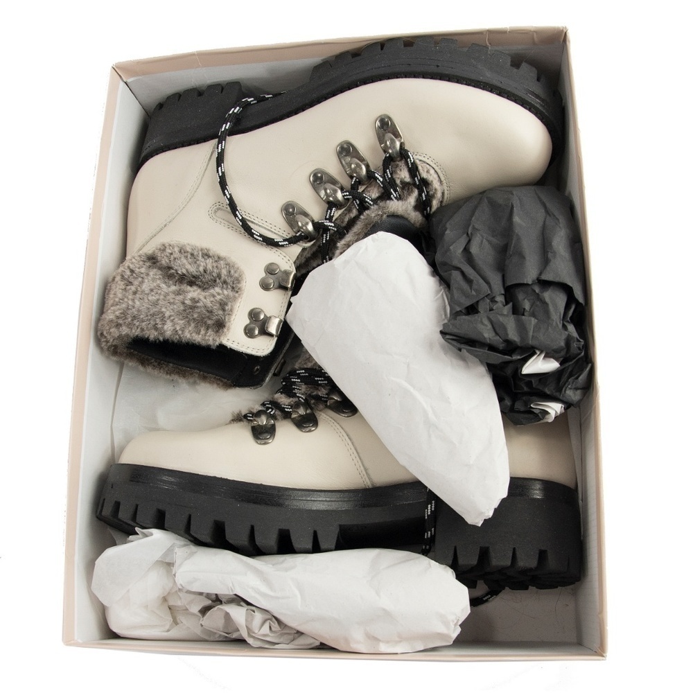 Maiden Lane Ivory Leather Marbut Faux Fur Boots 39 - Picture 2 of 8